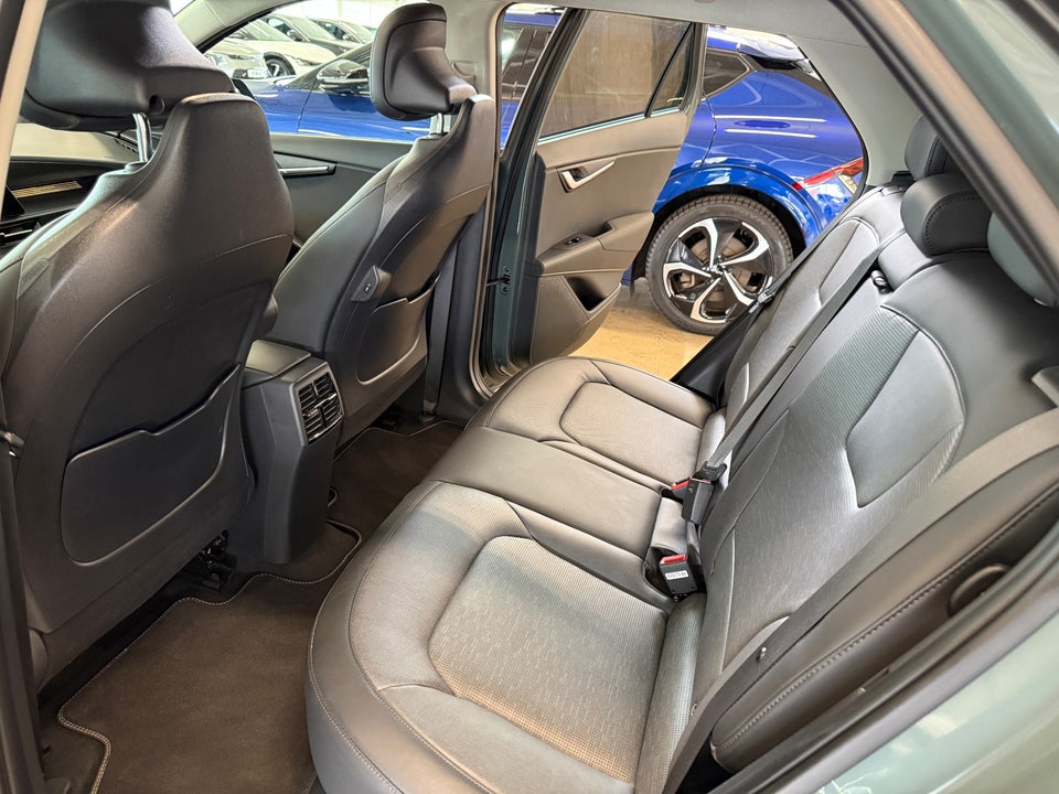 Kia Niro 64 EV Upgrade 5d