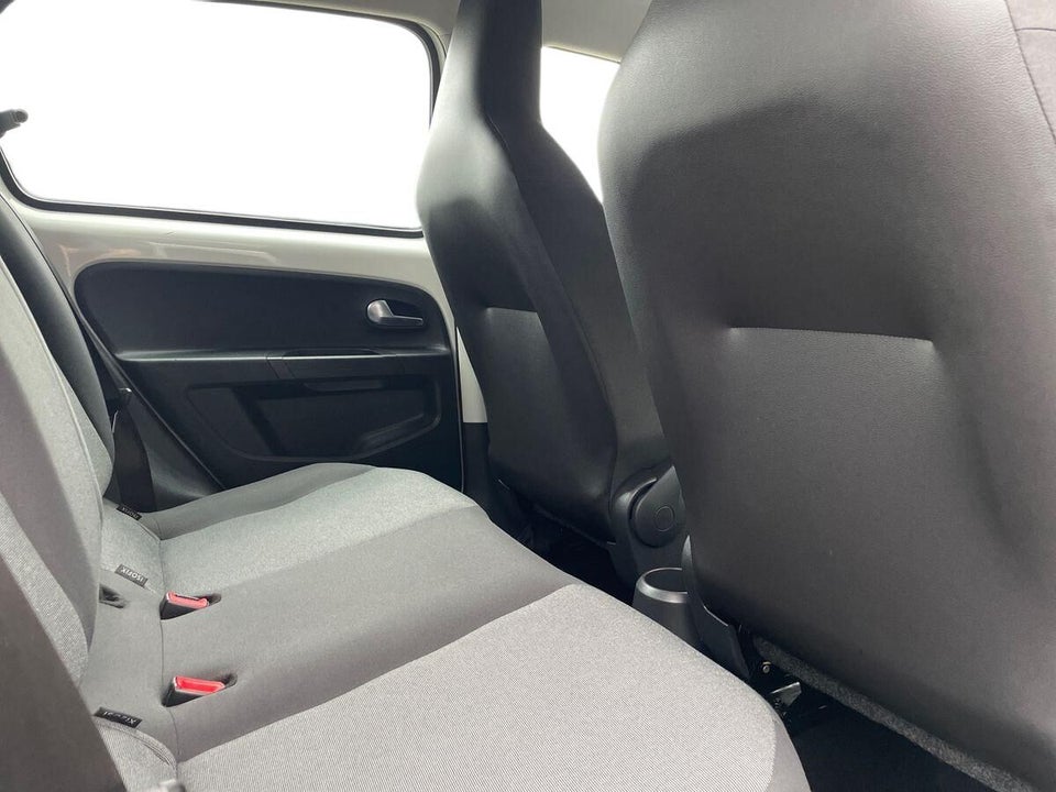 VW Up! 1,0 75 Move Up! ASG BMT 5d