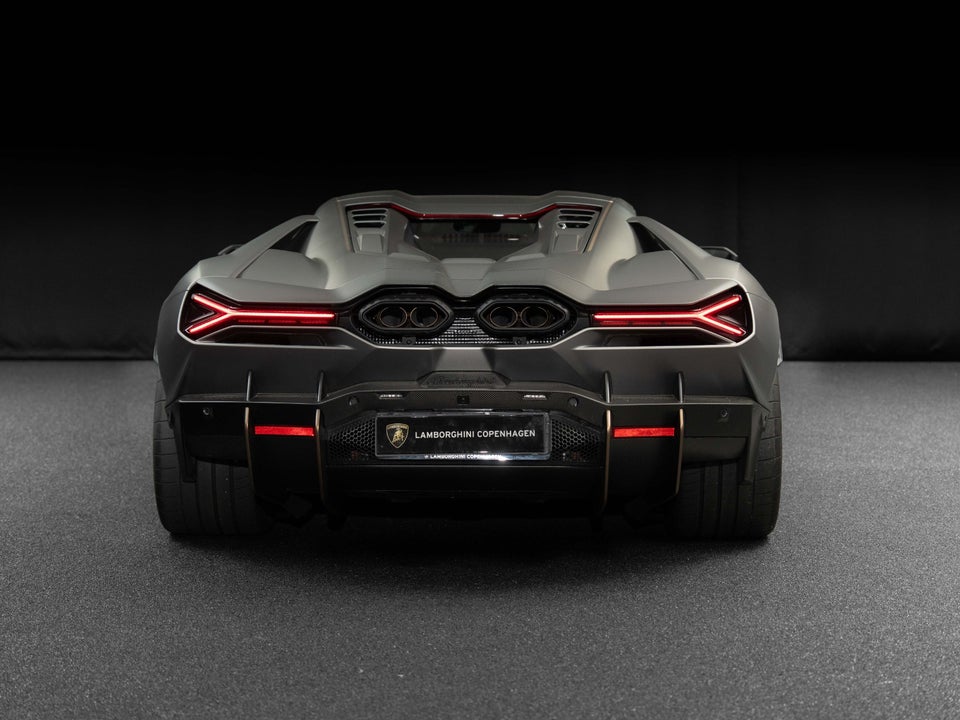 Lamborghini Revuelto 6,5  2d