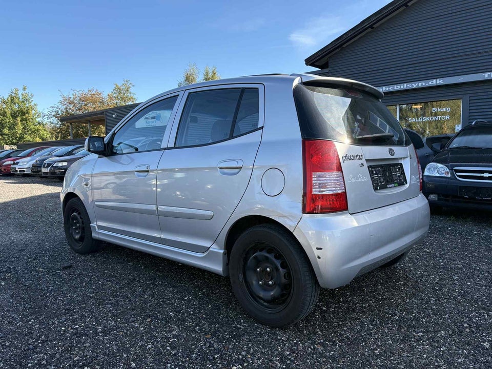 Kia Picanto 1,1 EX 5d