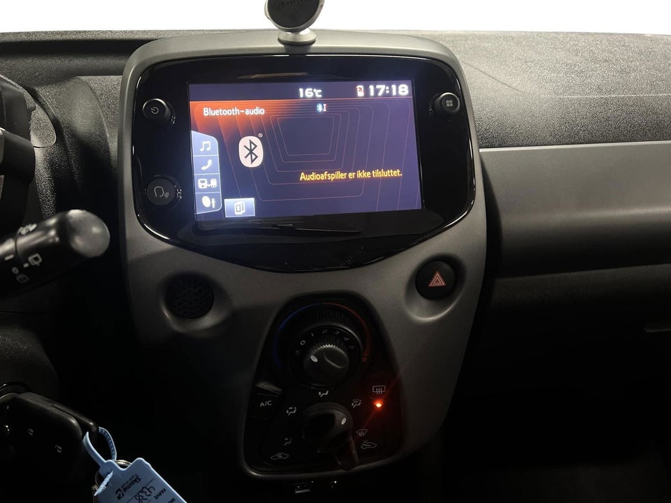 Toyota Aygo 1,0 VVT-i x-play 5d