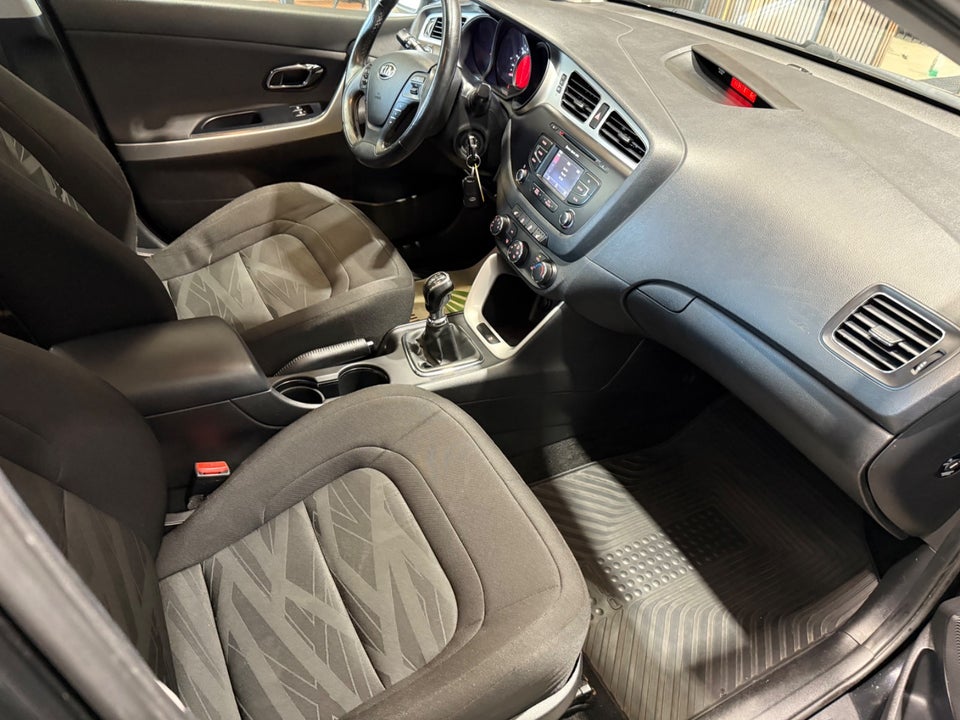 Kia Ceed 1,4 CVVT Active 5d