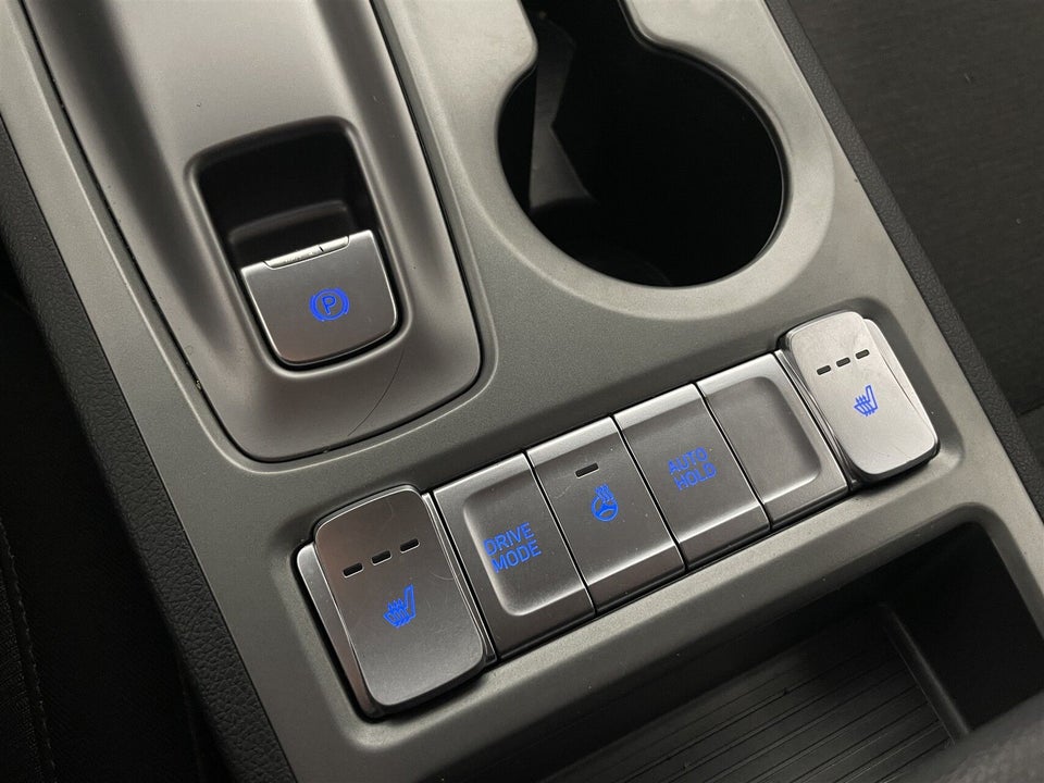 Hyundai Kona 64 EV Essential 5d