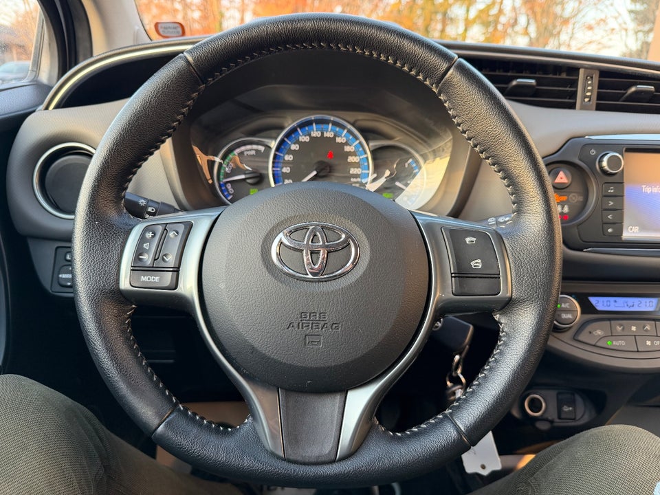 Toyota Yaris 1,5 Hybrid H2 Komfort e-CVT 5d