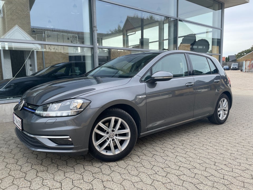 VW Golf VII 1,5 TSi 130 Comfortline DSG 5d