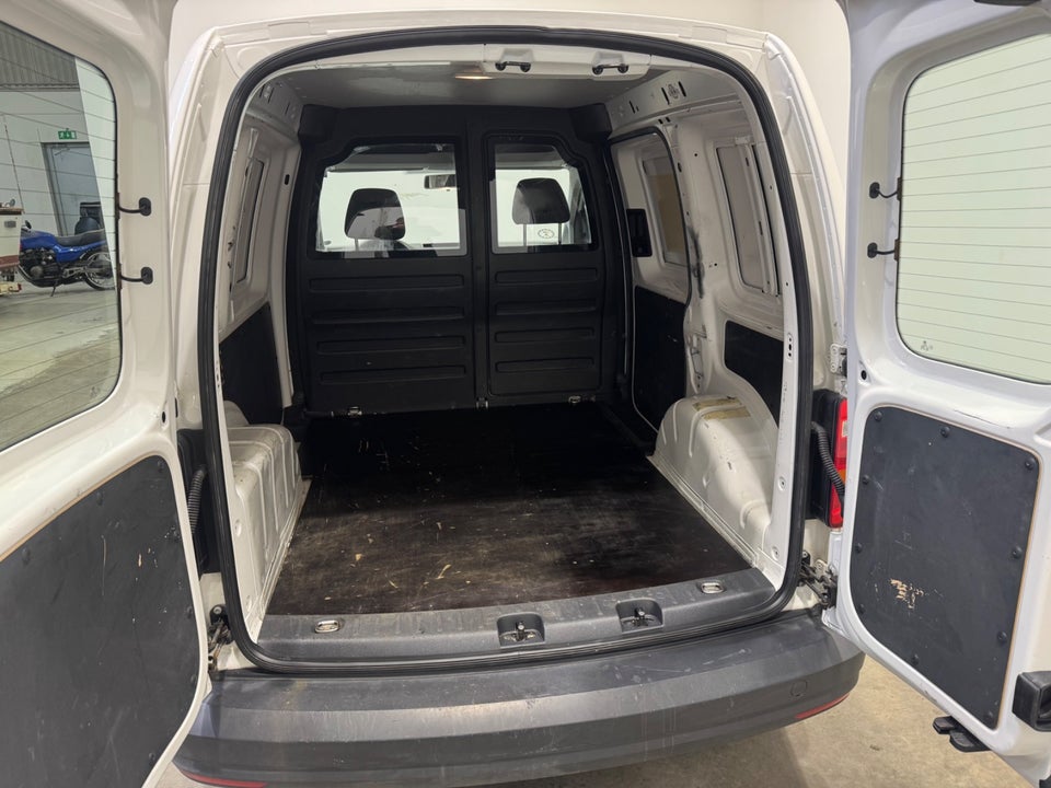 VW Caddy 2,0 TDi 102 BMT Van 4d