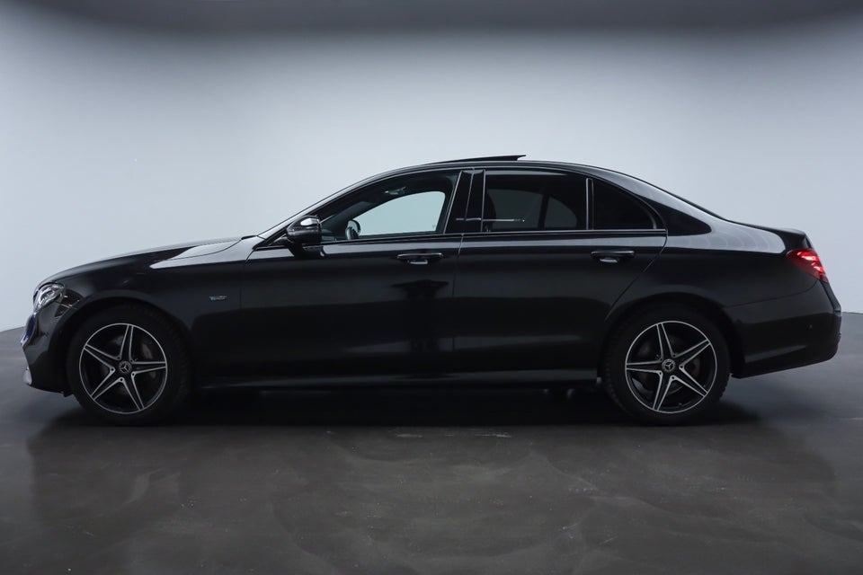 Mercedes E300 e 2,0 AMG Line aut. 4d