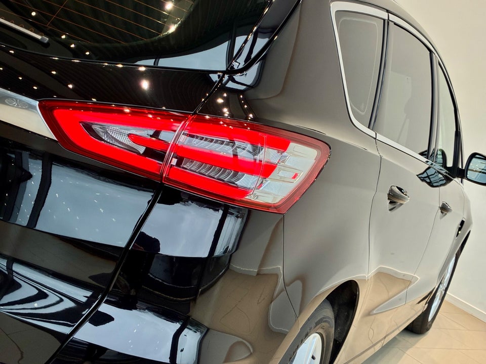 Ford S-MAX 2,0 EcoBlue Titanium aut. 7prs 5d