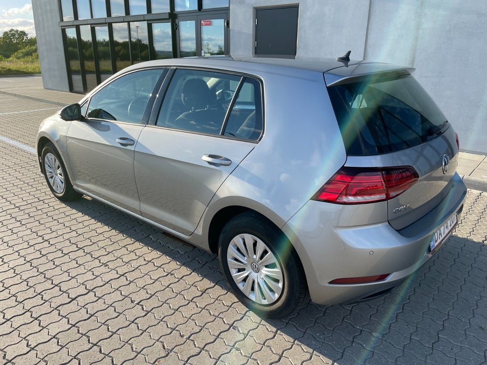 VW Golf VII 1,0 TSi 85 Trendline 5d