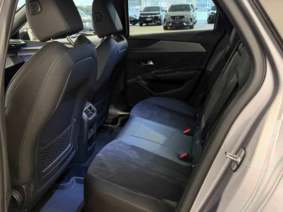 Peugeot e-308 54 GT SW 5d