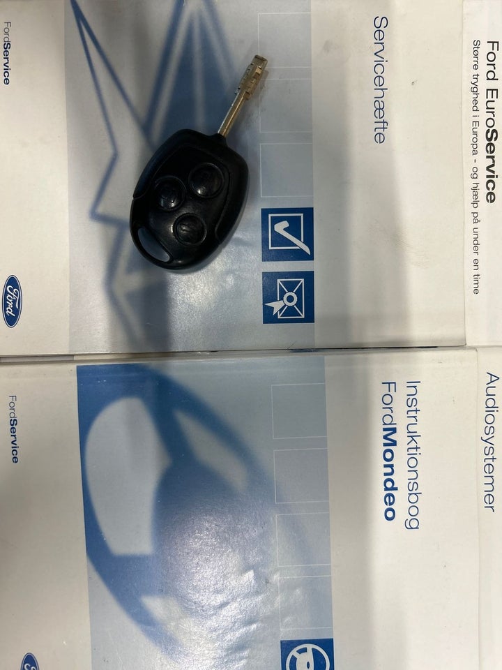 Ford Mondeo 1,8 Ambiente 110 5d