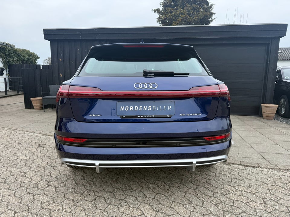 Audi e-tron 55 S-line quattro 5d