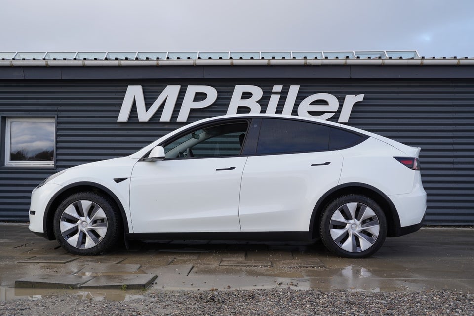 Tesla Model Y Long Range AWD 5d