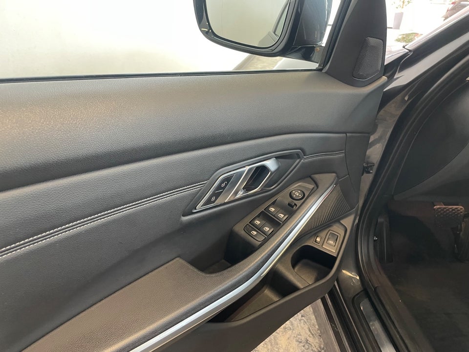 BMW 330e 2,0 Touring Sport Line aut. 5d