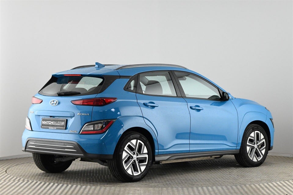 Hyundai Kona 64 EV Essential 5d