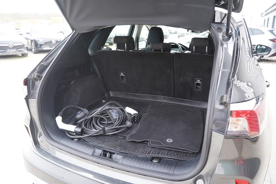 Ford Kuga 2,5 PHEV Titanium CVT 5d