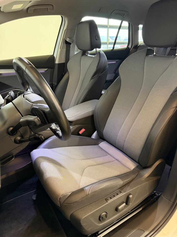 Skoda Enyaq 80 iV Plus Loft 5d