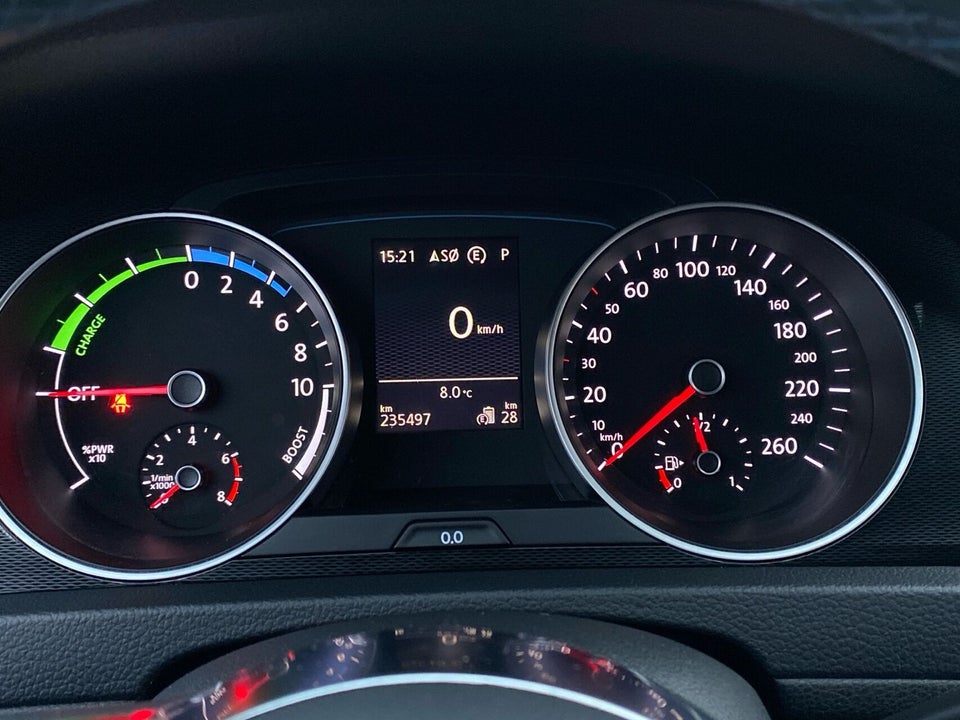 VW Golf VII 1,4 GTE DSG 5d