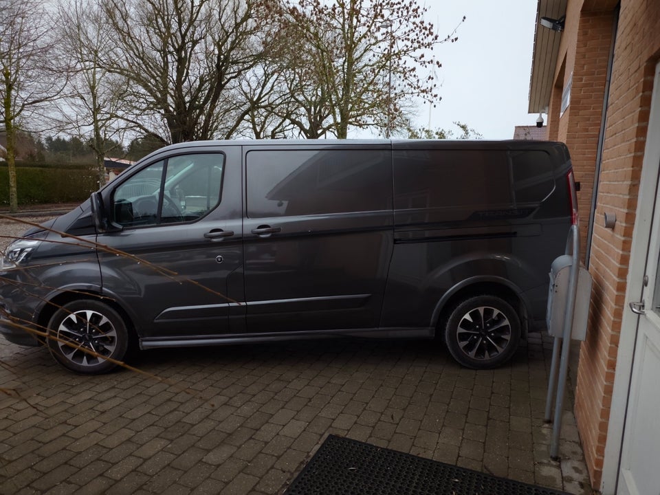 Ford Transit Custom 320L 2,0 TDCi 185 Sport aut.