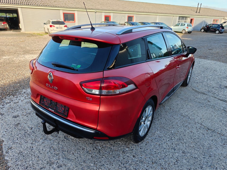Renault Clio IV 0,9 TCe 90 Expression Sport Tourer 5d