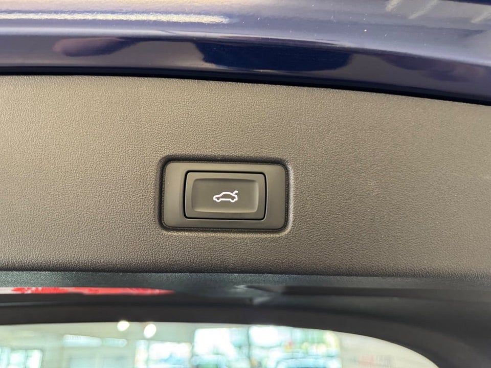 Audi Q4 e-tron 40 S-line 5d