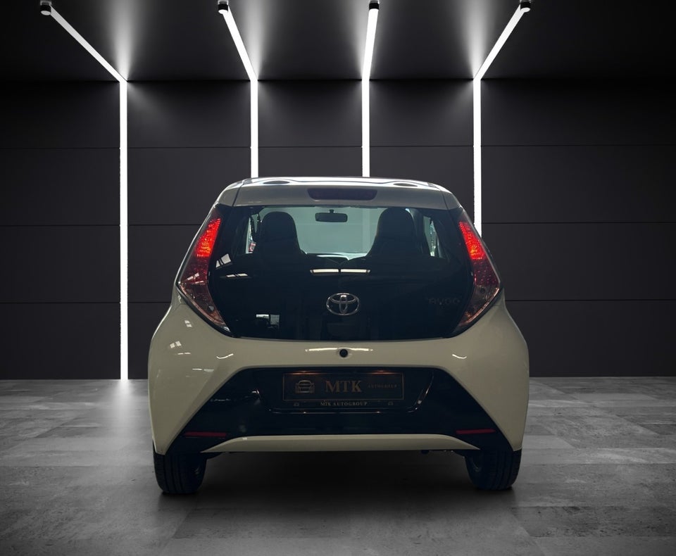 Toyota Aygo 1,0 VVT-i x-sky 5d