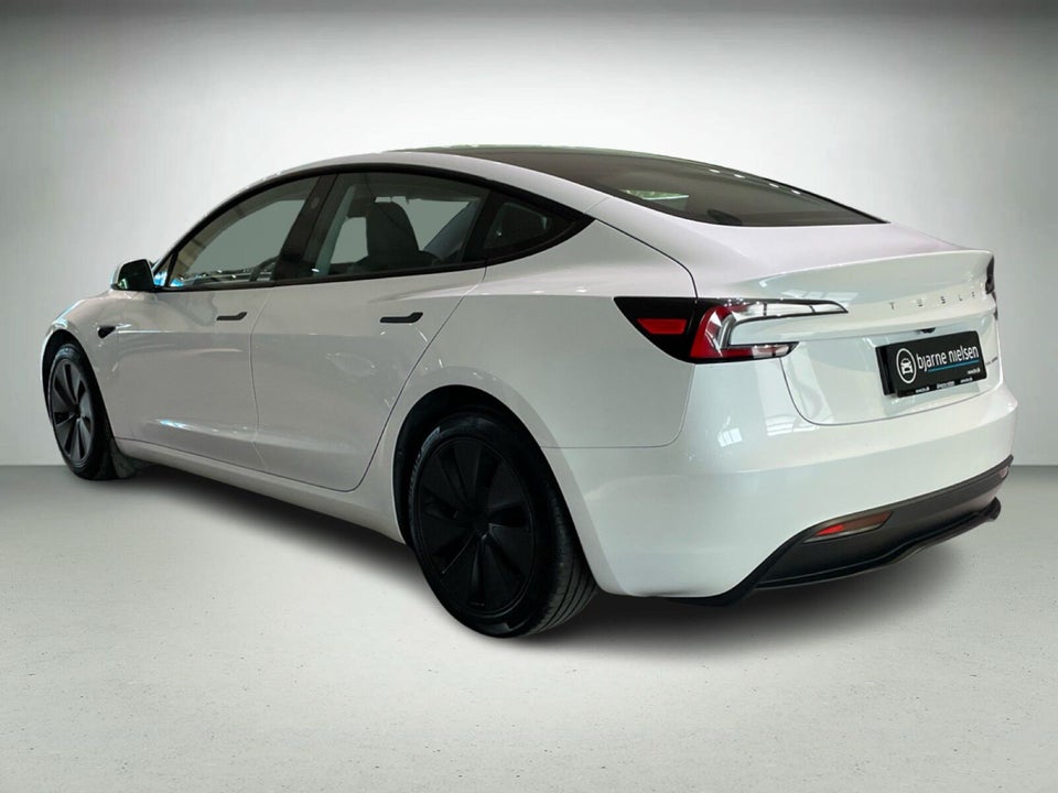 Tesla Model 3 Long Range AWD 4d