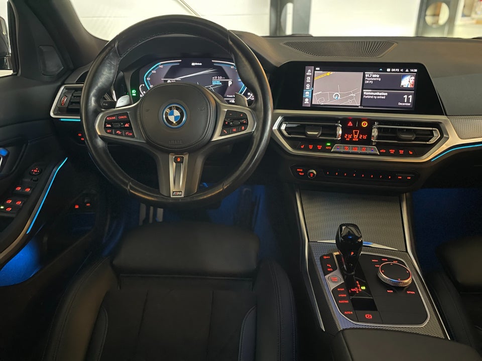 BMW 330e 2,0 Touring M-Sport aut. 5d