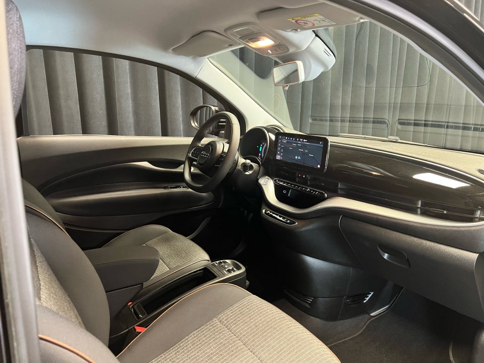 Fiat 500e 42 Icon 3d