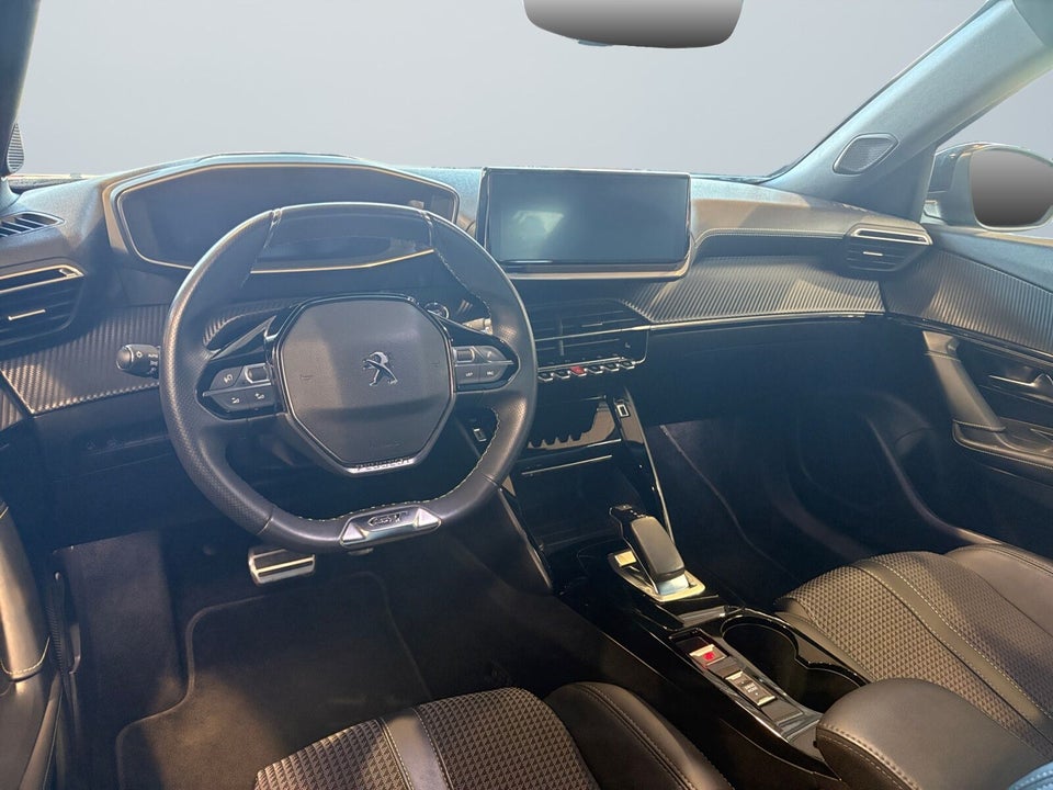 Peugeot e-2008 50 GT Sky 5d