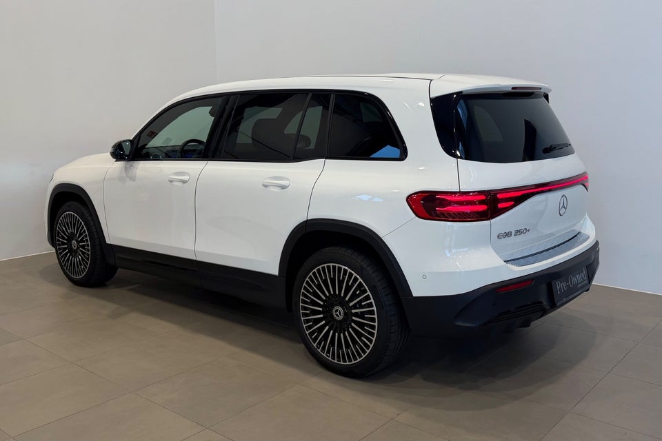 Mercedes EQB250+ AMG Line 7prs 5d