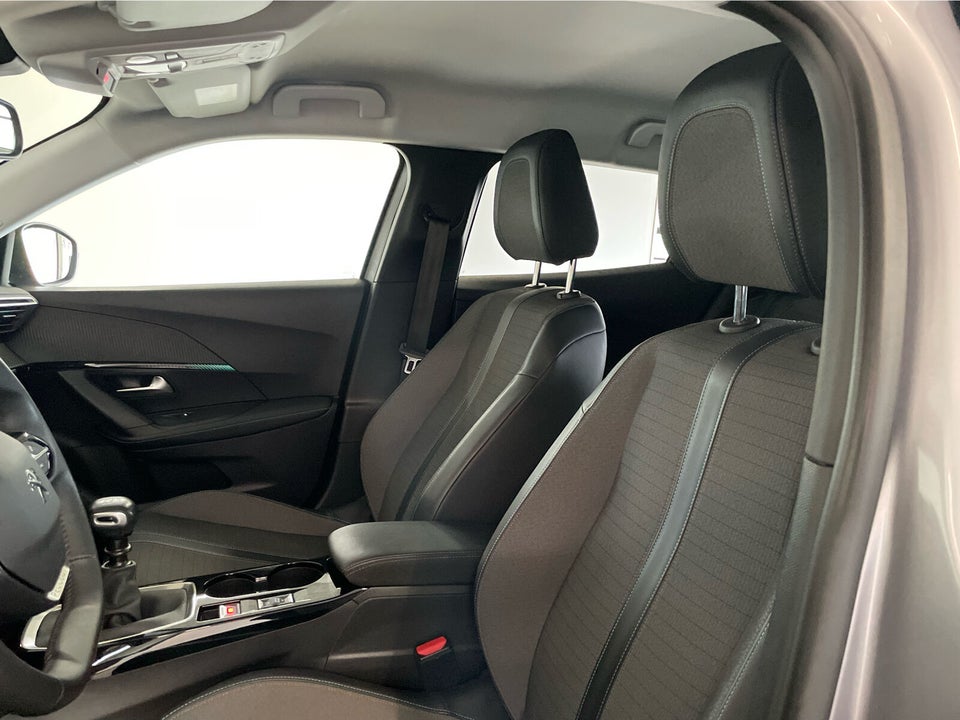 Peugeot 2008 1,2 PureTech 130 Platin Sport 5d