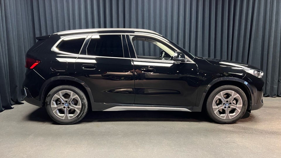 BMW iX1 eDrive20 X-Line 5d