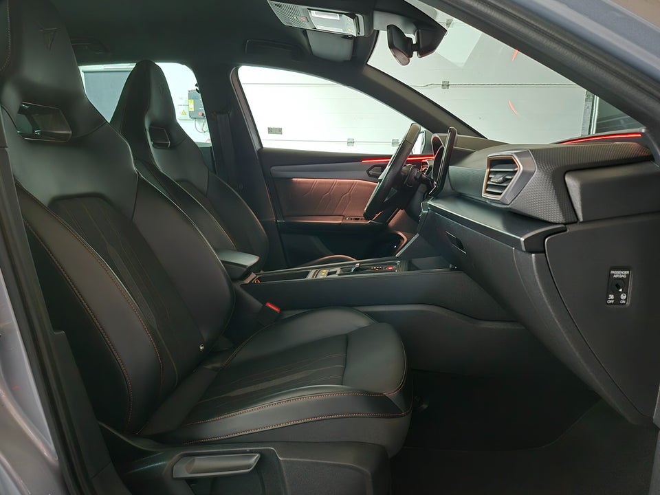 Cupra Leon 1,4 eHybrid DSG 5d