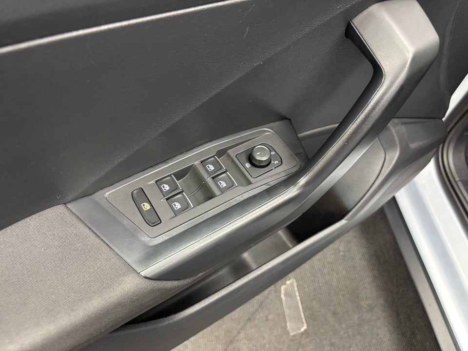 VW T-Roc 1,0 TSi 115 Style 5d