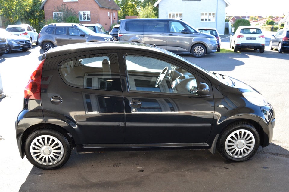 Peugeot 107 1,0 Champion Air 5d