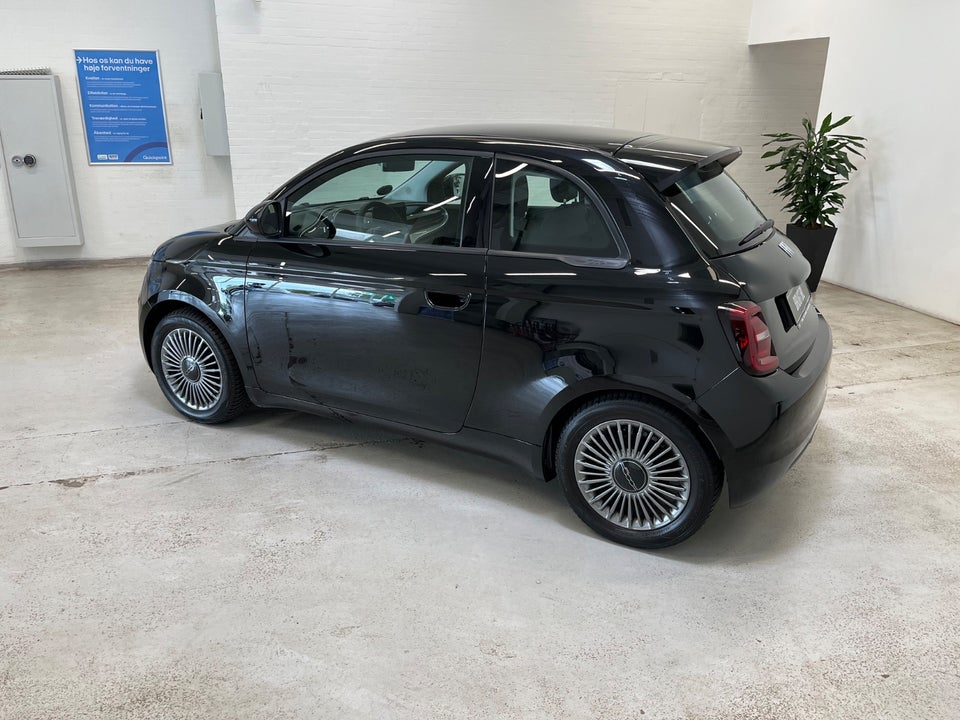 Fiat 500e 42 Icon 3d