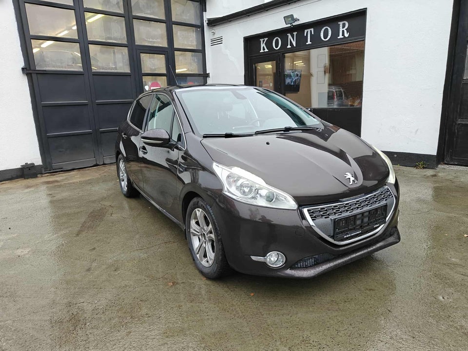 Peugeot 208 1,2 VTi Active 5d