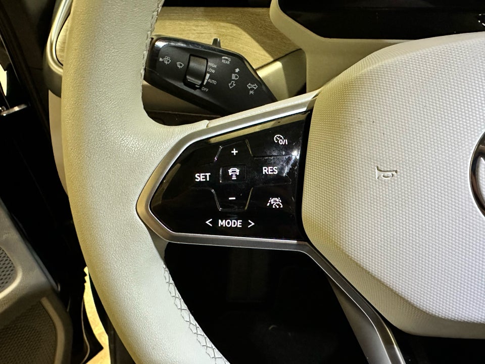 VW ID.Buzz 77 Pro SWB 5d