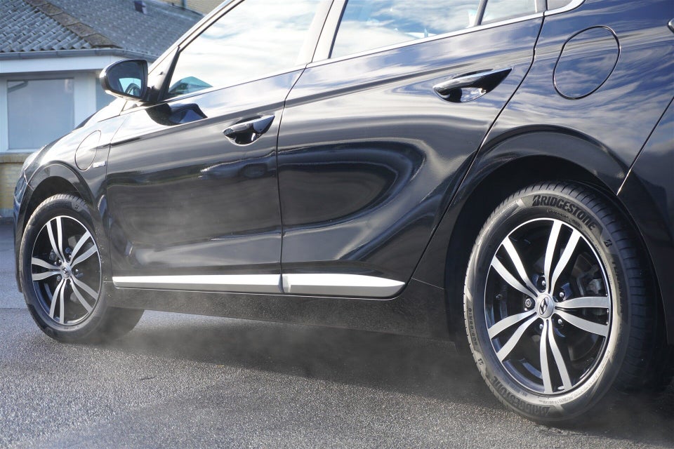 Hyundai Ioniq 1,6 PHEV Premium+ DCT 5d