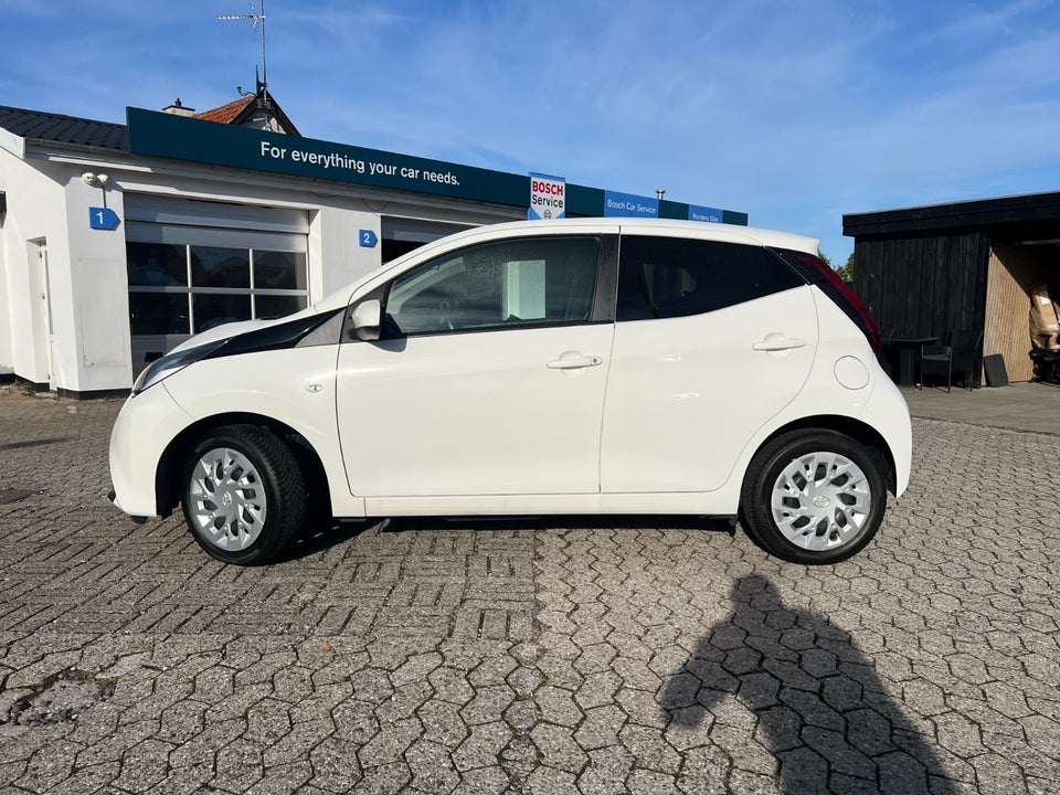 Toyota Aygo 1,0 VVT-i x-pression 5d