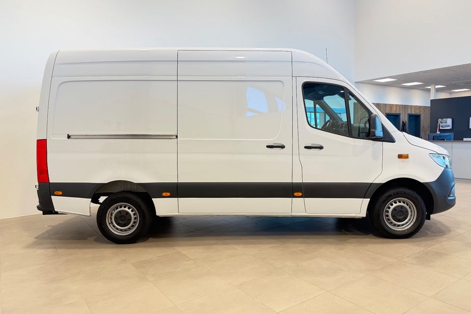 Mercedes Sprinter 317 2,0 CDi A2 Kassevogn aut. RWD