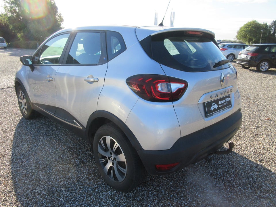 Renault Captur 1,2 TCe 120 Expression 5d