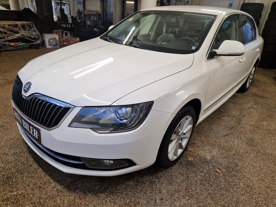 Skoda Superb 2,0 TDi 170 Elegance DSG 5d