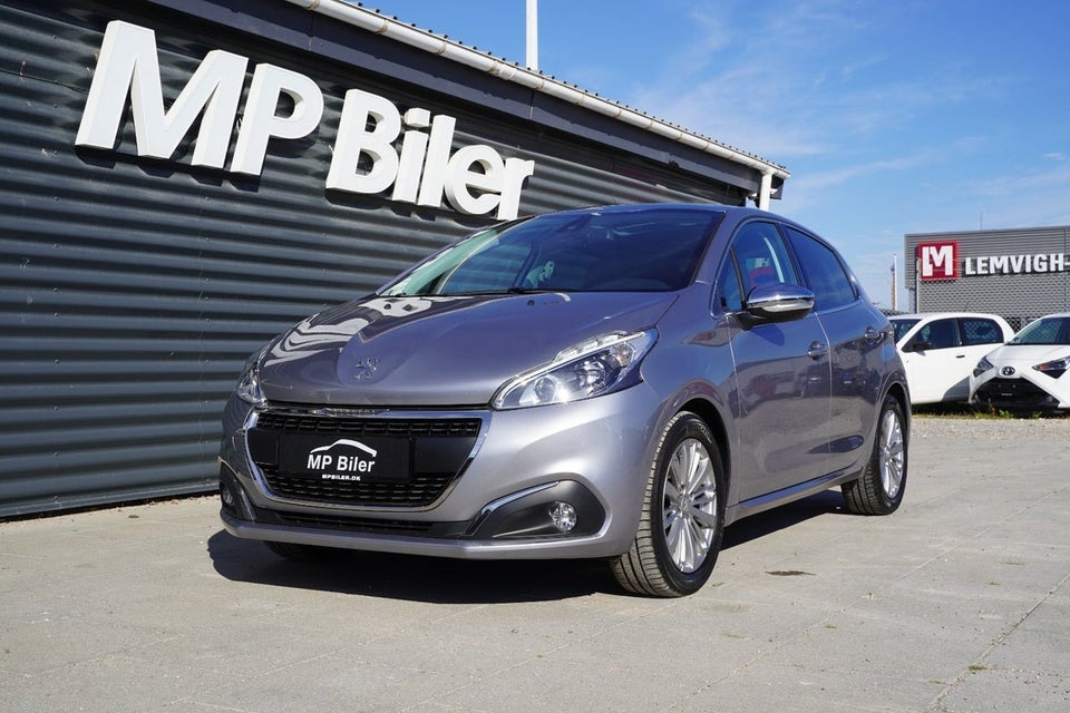 Peugeot 208 1,5 BlueHDi 100 Allure Sky 5d