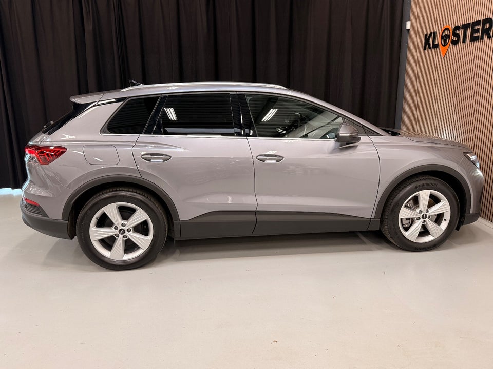 Audi Q4 e-tron 40  5d