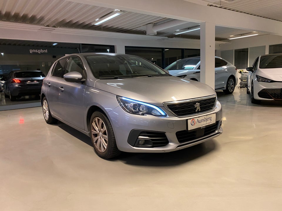 Peugeot 308 1,2 PureTech 130 Style 5d