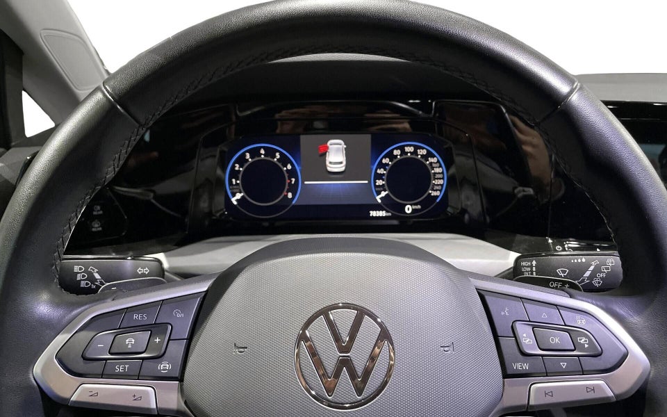 VW Golf VIII 1,5 eTSi 130 Life DSG 5d