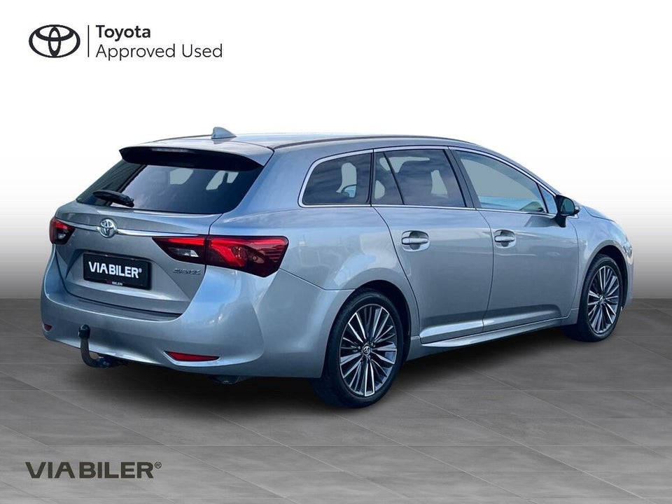 Toyota Avensis 1,8 VVT-i T2 Premium Touring Sports MDS 5d