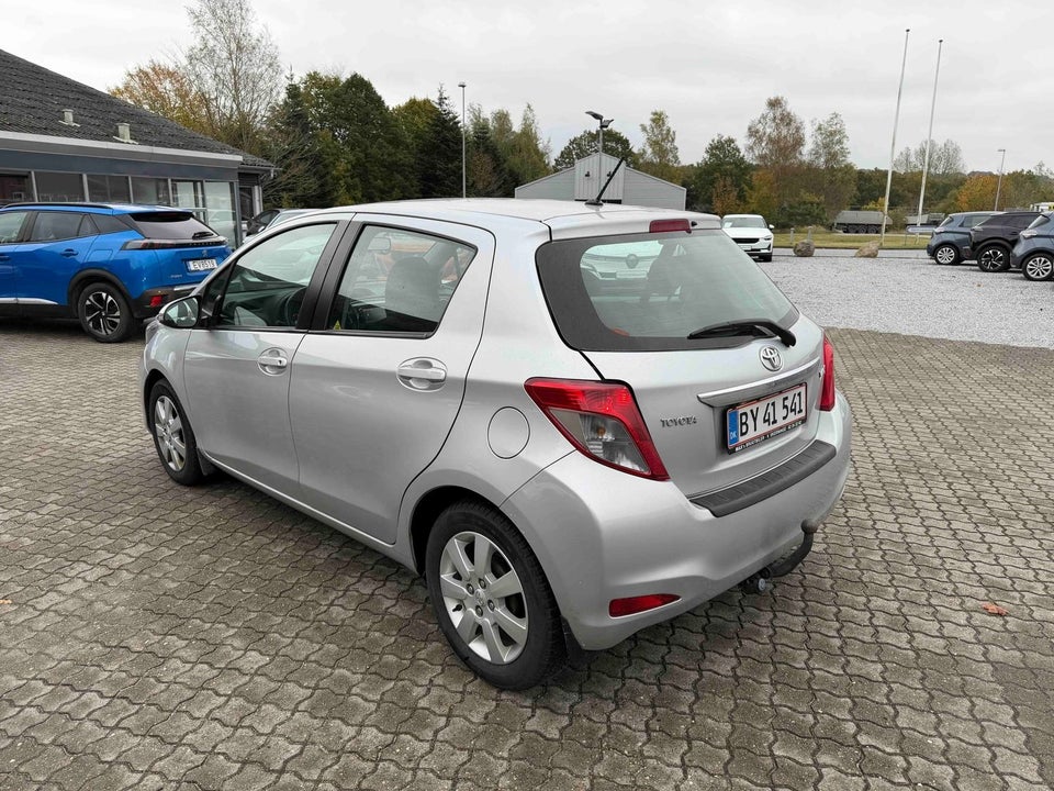 Toyota Yaris 1,3 VVT-i T2 Touch 5d